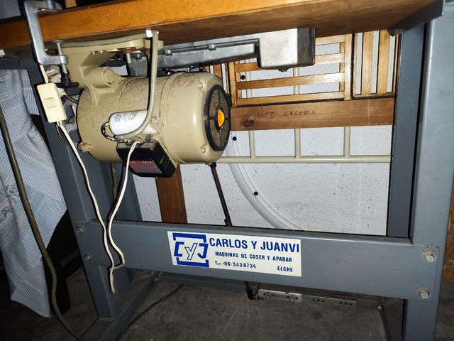 Maquina de coser industrial Toyota