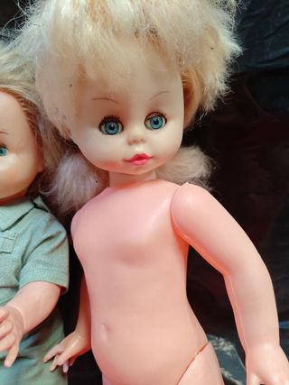 Set di vecchie bambole spagnole