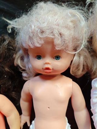 Set di vecchie bambole spagnole