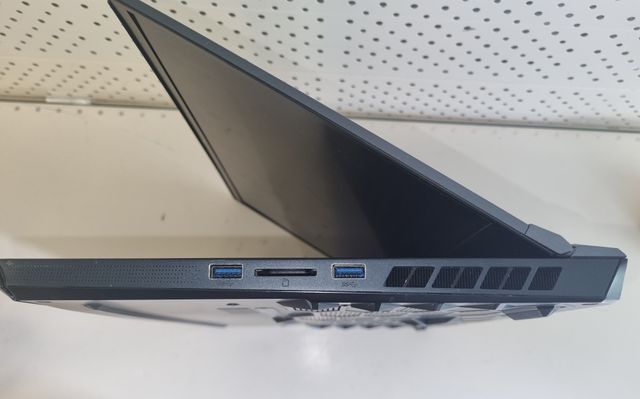 Portátil gaming msi GE66 Raider RTX 2070-32Gb-1tb