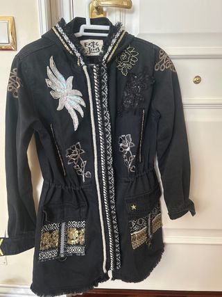 Chaqueta vaquera Desigual edicion limitada