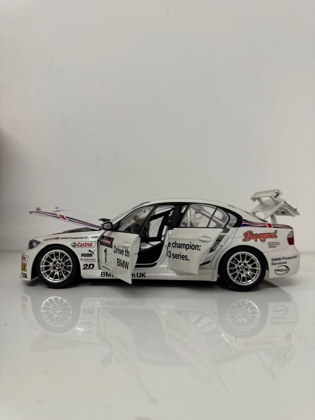 Bmw 320 Si wtcc 1:18 Kyosho