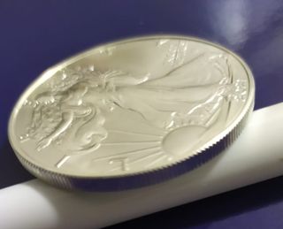 NEW!!!.....USA Silver Eagle 2021