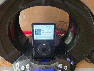 IPOD 60GB + base JBL