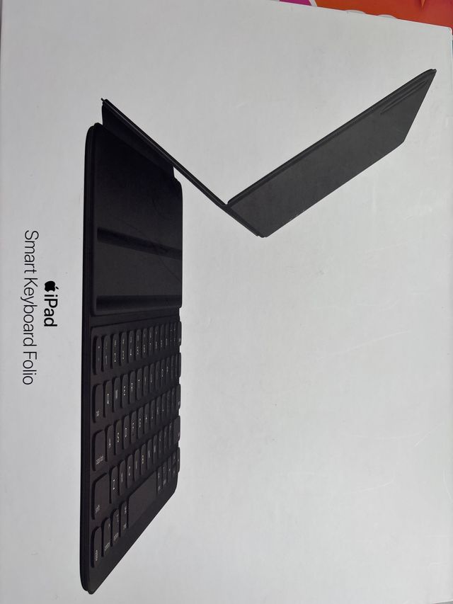 Smart key folio apple