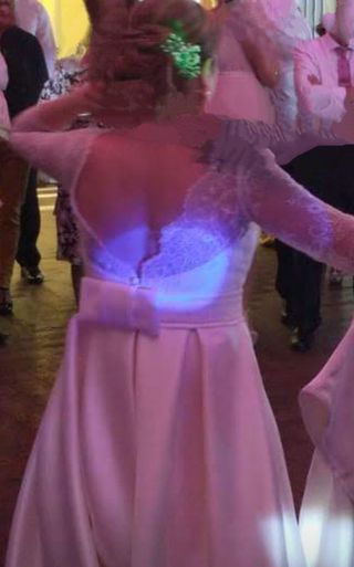 Vestido de novia y velo