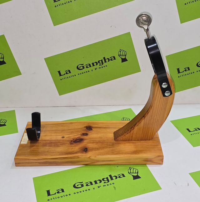Jamonera de madera gran calidad.  Producto Nuevo. 
