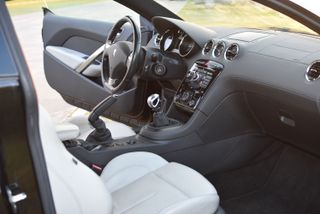 Peugeot RCZ 2010 Black Yearling
