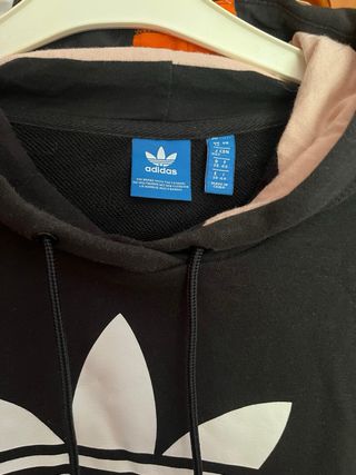 Sudadera adidas con rayas rosas