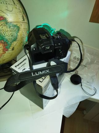 Panasonic DC-FZ82D LUMIX