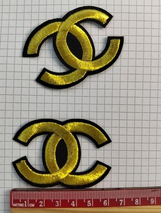 2 pezzi toppe patch Chanel termoadesive