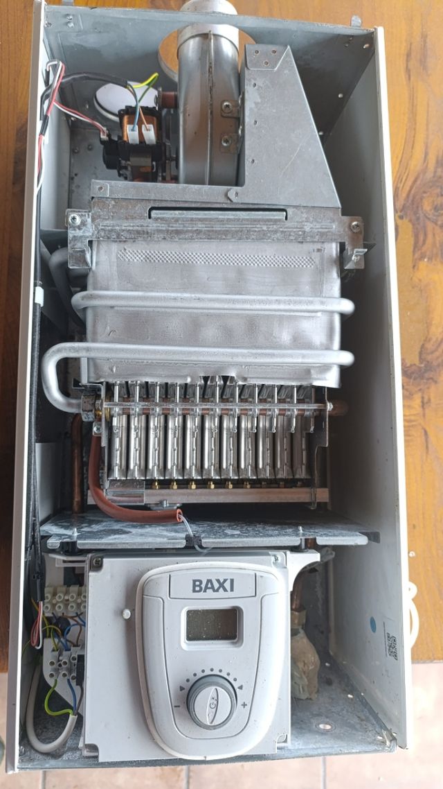 Dos calentadores de gas butano/propano