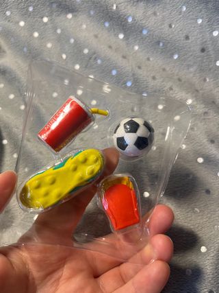 Set 4 gomme da collezione a tema sport 