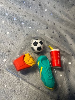 Set 4 gomme da collezione a tema sport 