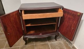 COMODINO ANTICO IN LEGNO