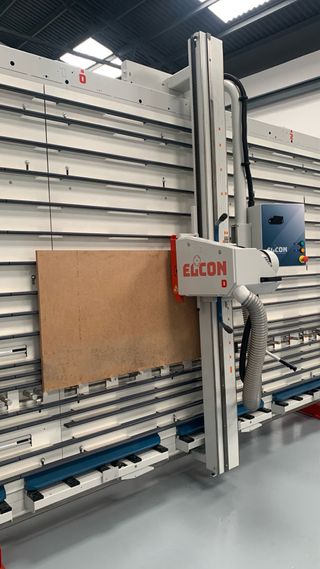 Sierra Vertical Elcon modelo 215 D