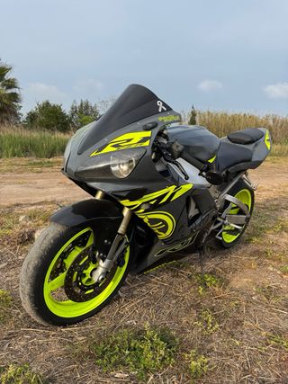 Yamaha r1 2001