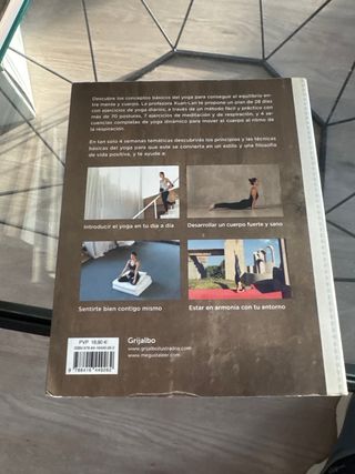 Mi diario de yoga (Spanish Edition)