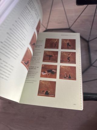 Mi diario de yoga (Spanish Edition)