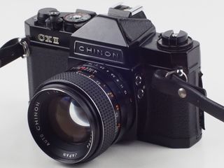 CHINON  CX II   +   50mm  f / 1.4 