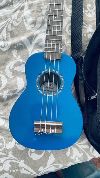Ukelele azul marca Octopus
