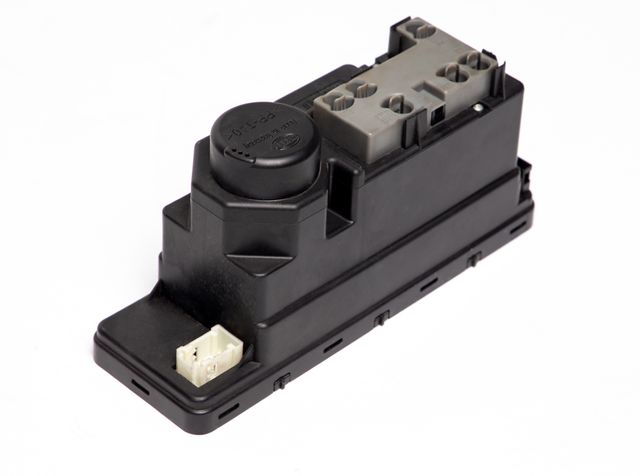 Bomba Modulo Fecho central Mercedes W202 W208 W210