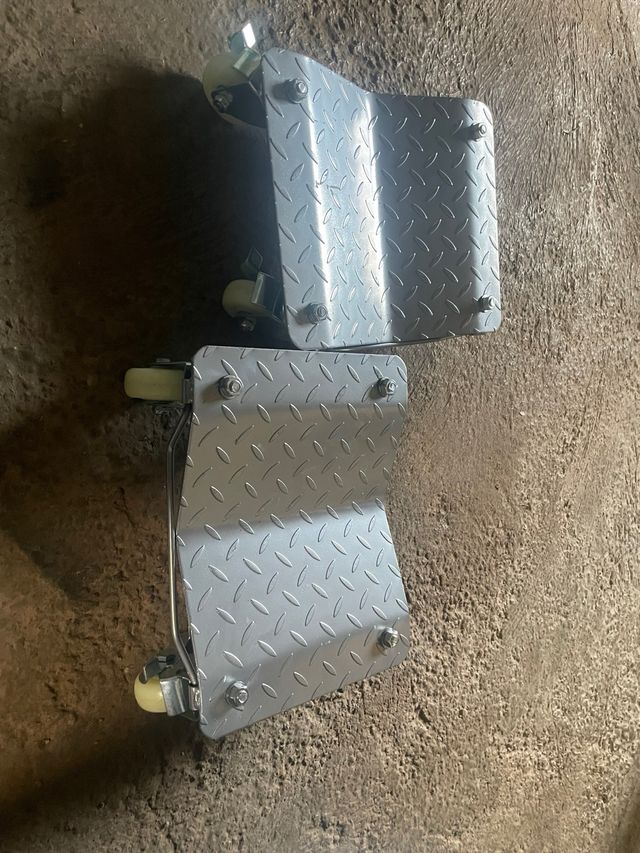 DOS plataformas de posicionamiento automovil