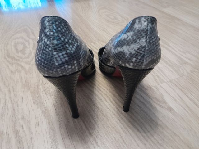 Zapato tacon alto talla 37. Marca Couple