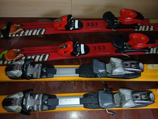 Esquís de Grande y de niño con botas y gafas