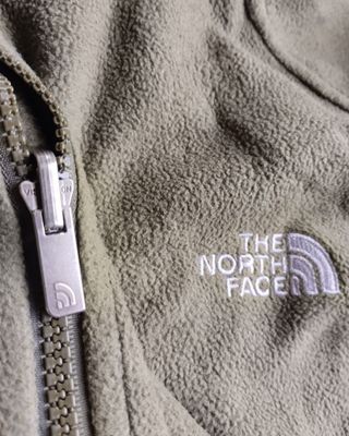 Polar The North Face Verde Caqui y Gris
