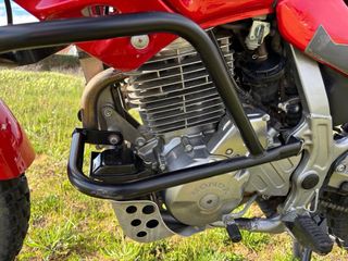 Moto Honda Dominator