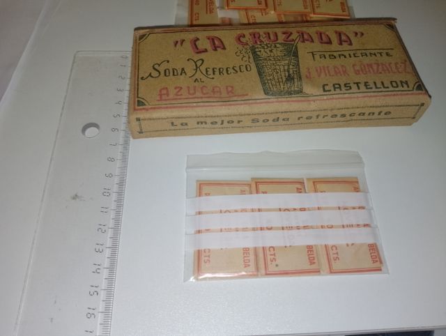 LOTE MUY VINTAGE AZAFRÁN Y SODA