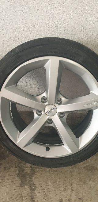 Llantas y Neumáticos