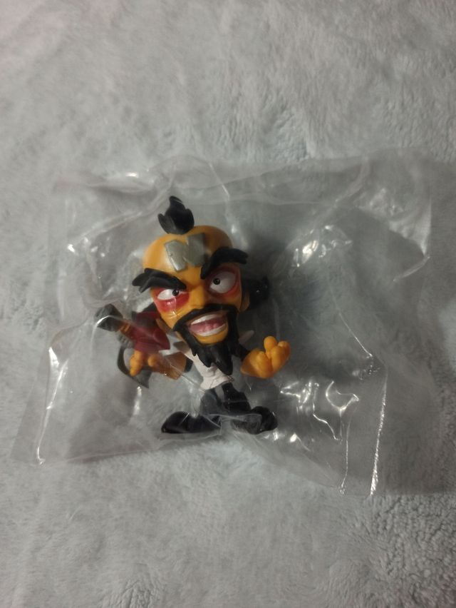 Figura Neo Cortex Crash Bandicoot