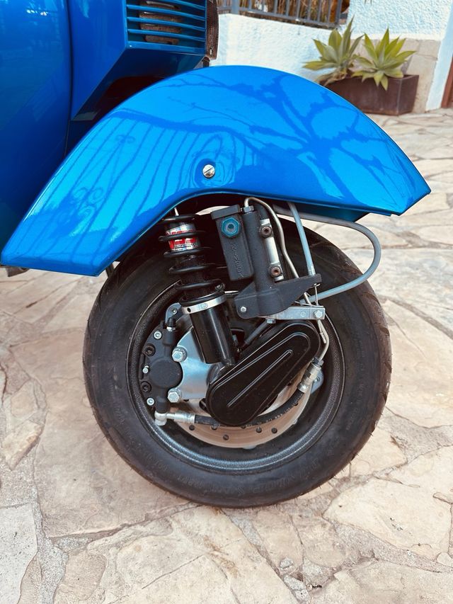 Vespa PK75 del ‘85 restaurada.