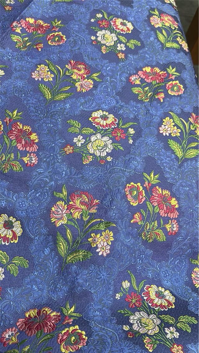 Corte tela seda fallera