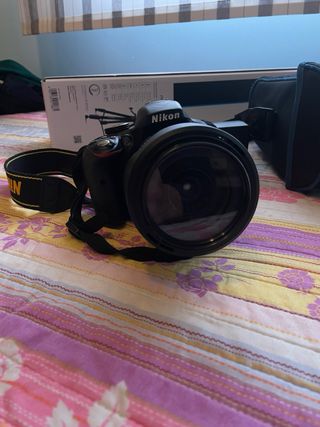 Nikon D3300 con lente tamron 18/200