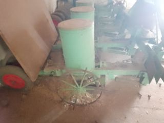 Sembradora mecánica de girasol