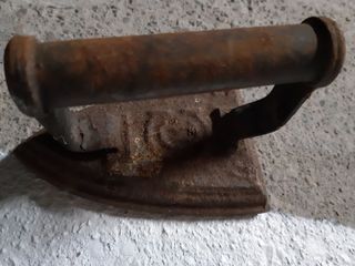 Plancha antigua de hierro