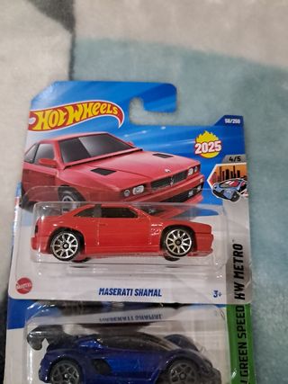 4 Hot wheels 