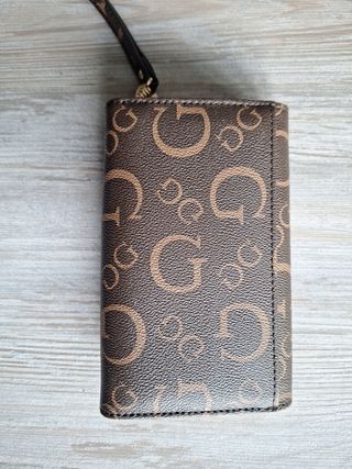Cartera, billetera guess