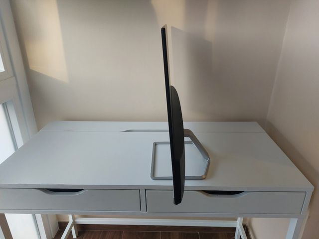 Pantalla de ordenador Hp 27" + cables