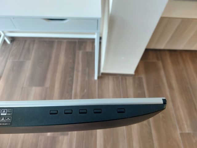 Pantalla de ordenador Hp 27" + cables