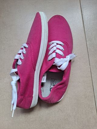 Zapatillas Mujer.Rosa fucsia. Talla 38. Nuevas