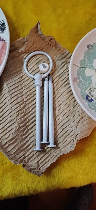 Estantería de pasteles porcelana