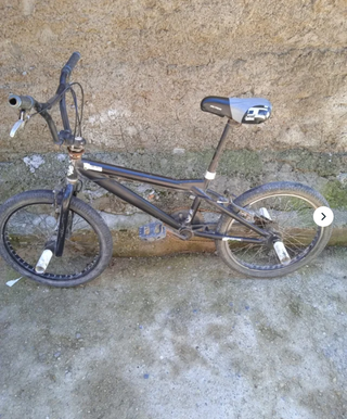 Cambio o vendo Bicicleta bmx