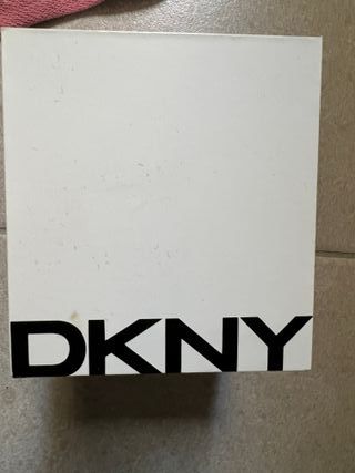 Nuevo Reloj de mujer DKNY