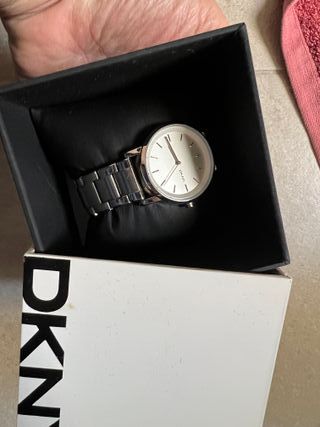 Nuevo Reloj de mujer DKNY