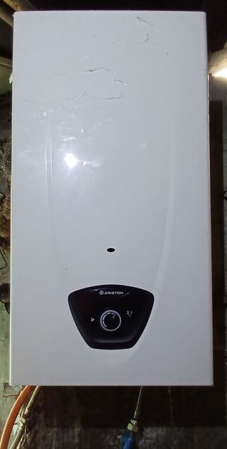 Calentador Ariston blu control X 11LPG E