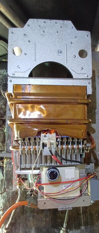 Calentador Ariston blu control X 11LPG E